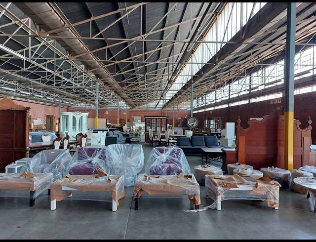 7,000M² WAREHOUSE TO LET IN LONGDALE